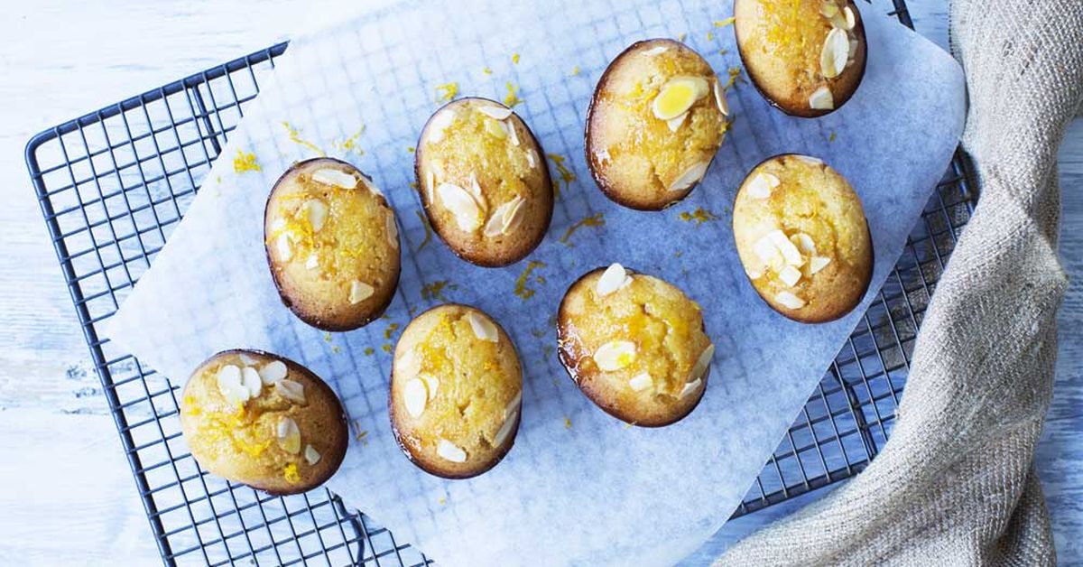 Orange and almond friands with orange syrup - 9Kitchen