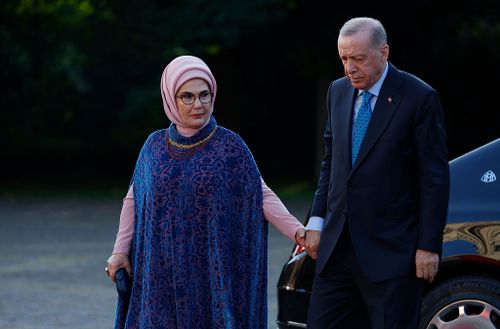 THE HAGUE, NETHERLANDS - JUNE 24:  President of Turkey Recep Tayyip Erdogan and wife Emine Erdogan arrive as NATO leaders and spouses arrive for a dinner hosted by the King and Queen of the Netherlands during the 2025 NATO Summit on June 24, 2025 at Huis ten Bosch Palace in The Hague, Netherlands. This year's NATO summit, which brings together heads of state and government from across the military alliance, is being held in the Netherlands for the first time. Among other matters, members are to 