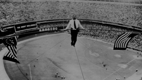 Karl Wallenda, 70'lerinin ortalarında bile cesur bir yüksek ip yürüyüşçüsüydü.