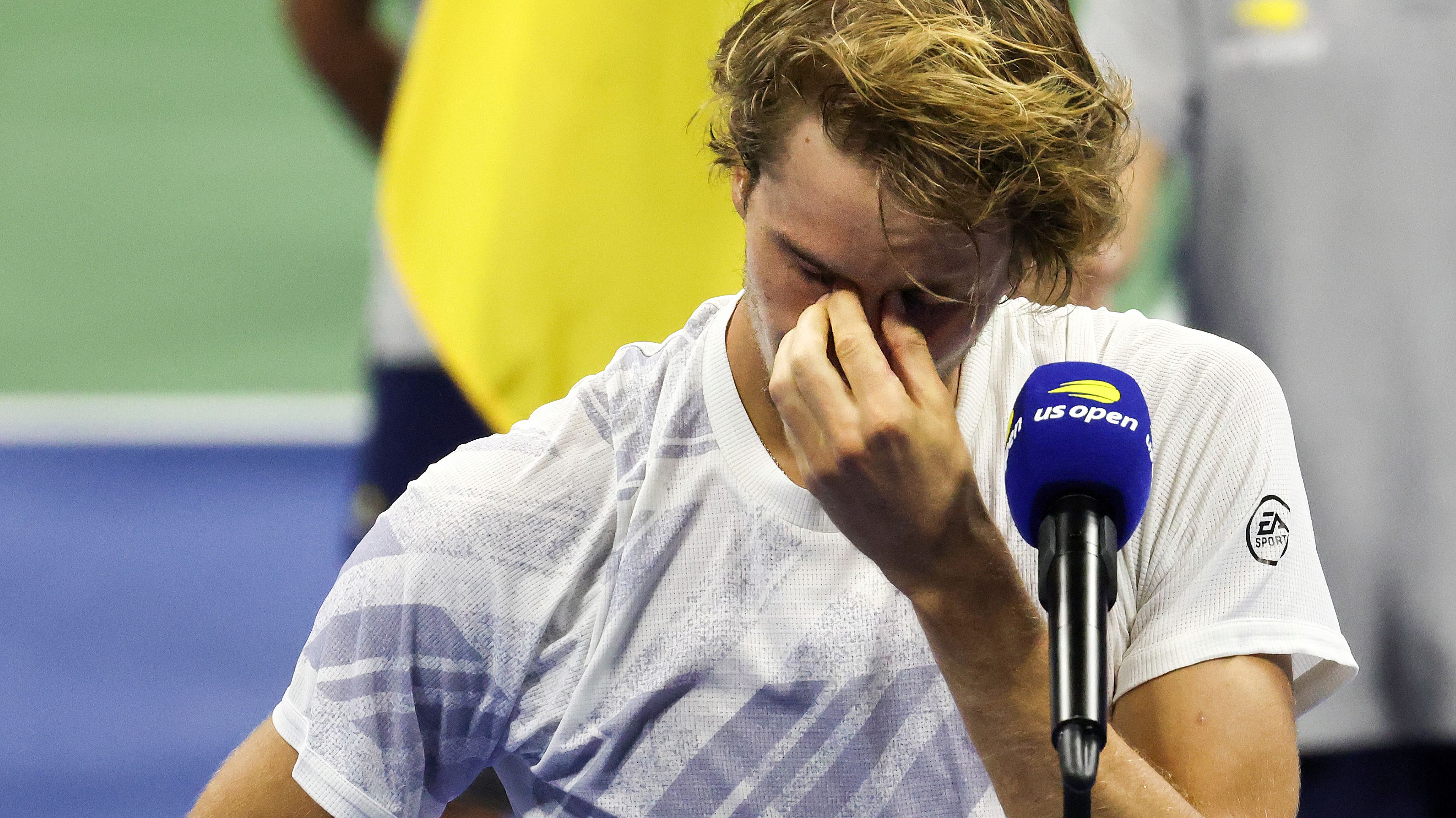 Alexander Zverev fights back tears during his US Open runners-up speech.