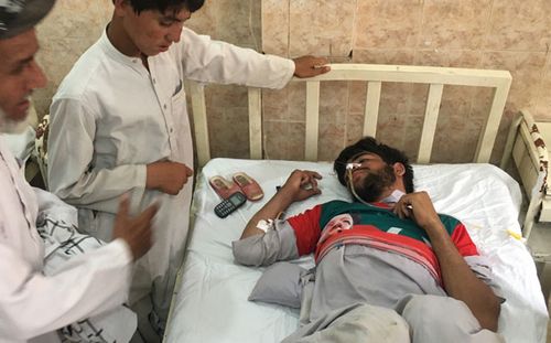 A man injured in the Quetta suicide bombing being treated at a local hospital. (Photo: AP).