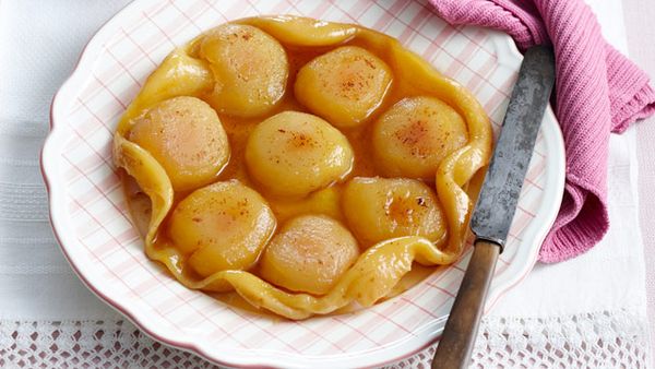 Apple tarte tatin