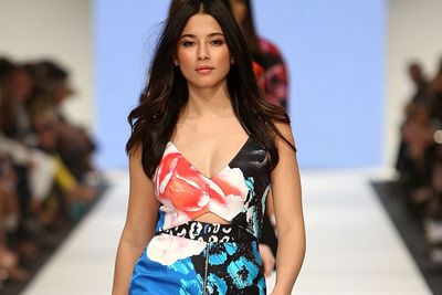 ... which is exactly the same as DJ's catwalk queen Jessica Gomes. Two supermodels for $200k?!