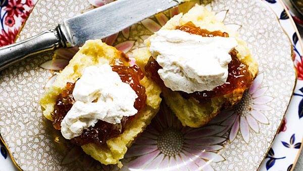 Alana's Orange scones with cinnamon whipped cream