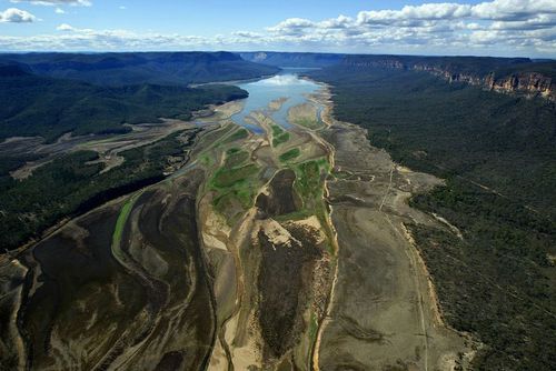 Aerials looking north in the upper reaches of Warragamba Dam.