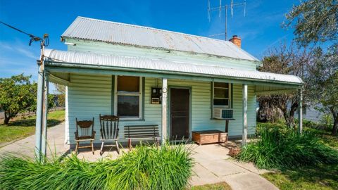 bargain price renovated miners cottage country nsw domain 