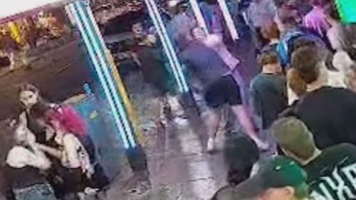     Beau Brownbill, 18 anni, è in ospedale con lesioni cerebrali.