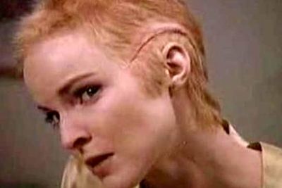 Imagine this: It's 1994. You're watching <i>Melrose Place</i>, and Dr Kimberly Shaw (Marcia Cross) has just returned to Hollywood's hottest address after presumed killed in a car wreck. <br/><br/>She seems normal enough... until she <I>pulls off her wig to reveal AN ENORMOUS UGLY SCAR ON THE SIDE OF HER HEAD</I>, OMFG! Psychotic mayhem ensued, culminating with Kimberly literally blowing up Melrose Place a couple of seasons later.<br/><br/><B>WTF rating:</B> &#9733;&#9733;&#9733;&#9733;&#9733;