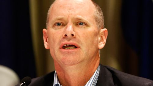 Queensland premier avoids O'Farrell's wine mistake