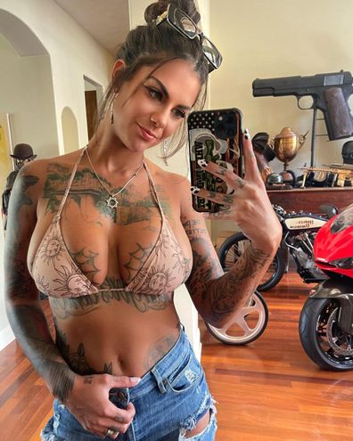 Jesse James' pregnant wife Bonnie Rotten backflips on divorce one day after filing and accusing TV star of cheating.