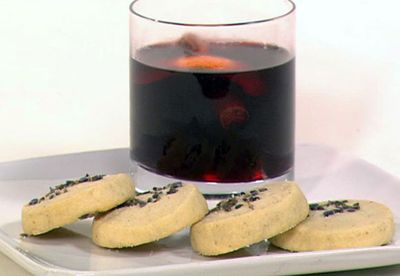 Mulled wine and lavender shortbread