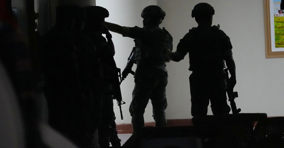 Gunfire Erupts in Philippine Senate During Attempted Arrest of Senator