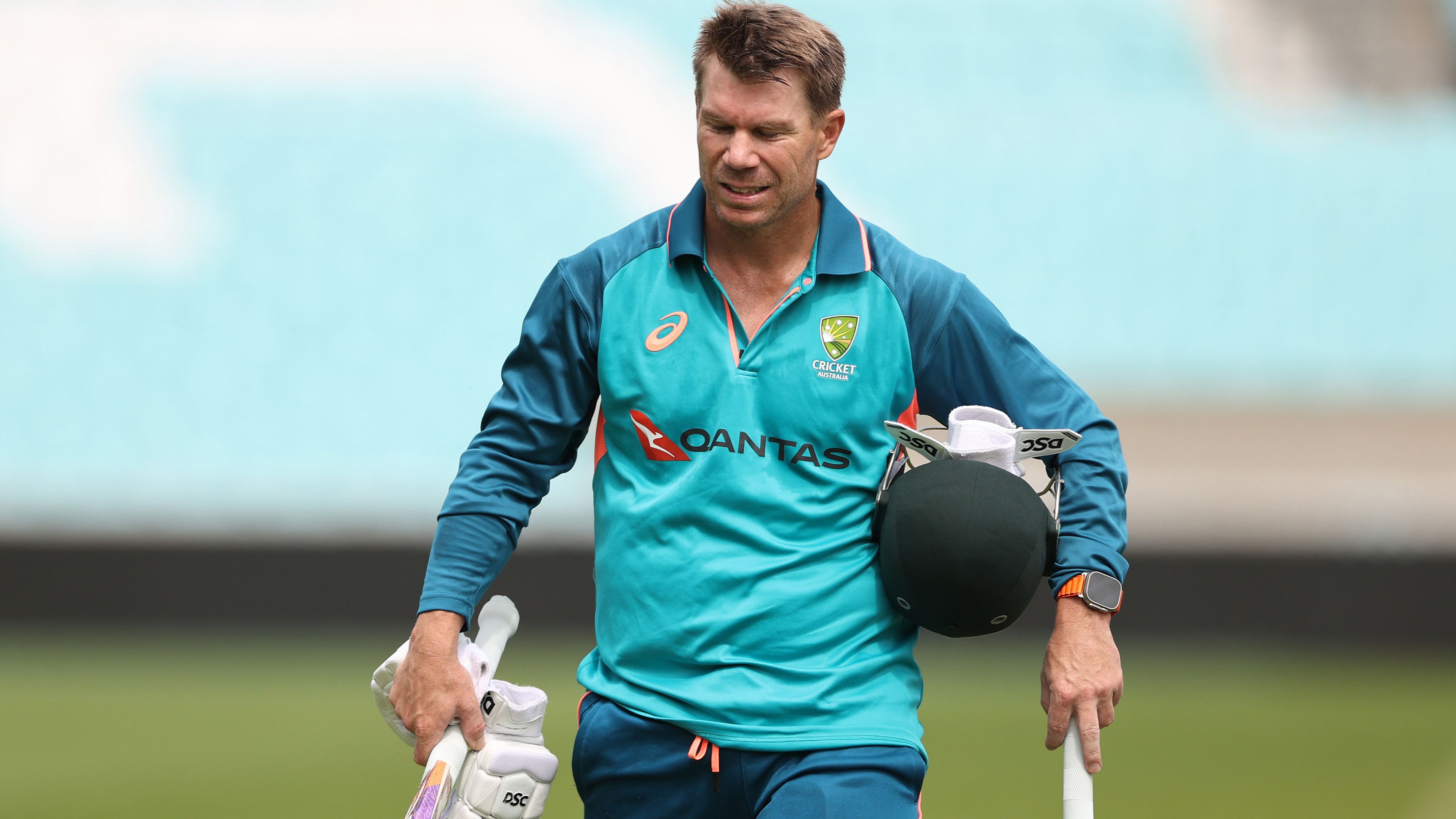 David Warner hits back after England great's bombshell retirement claim