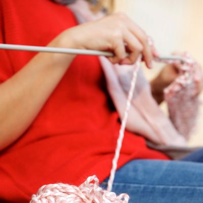 The sideline knitter