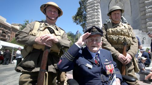 World War 2 Veteran Lyne Skinner at Remembrance Day commemorations in Adelaide.