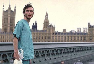 28 Days Later depicts an outbreak of which virus in the UK?